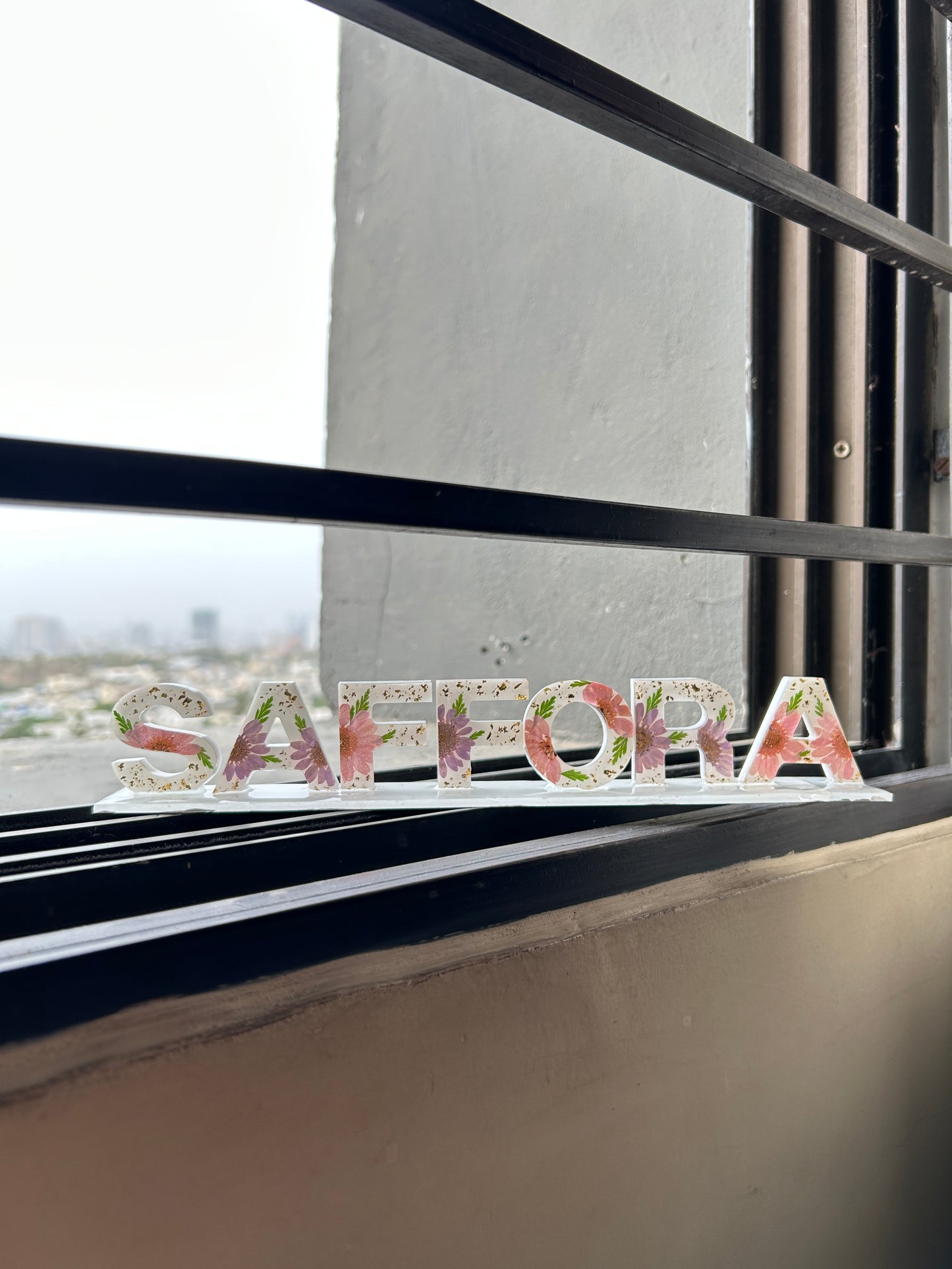 BloomScript™ | Personalized Floral Name Stand 🌸