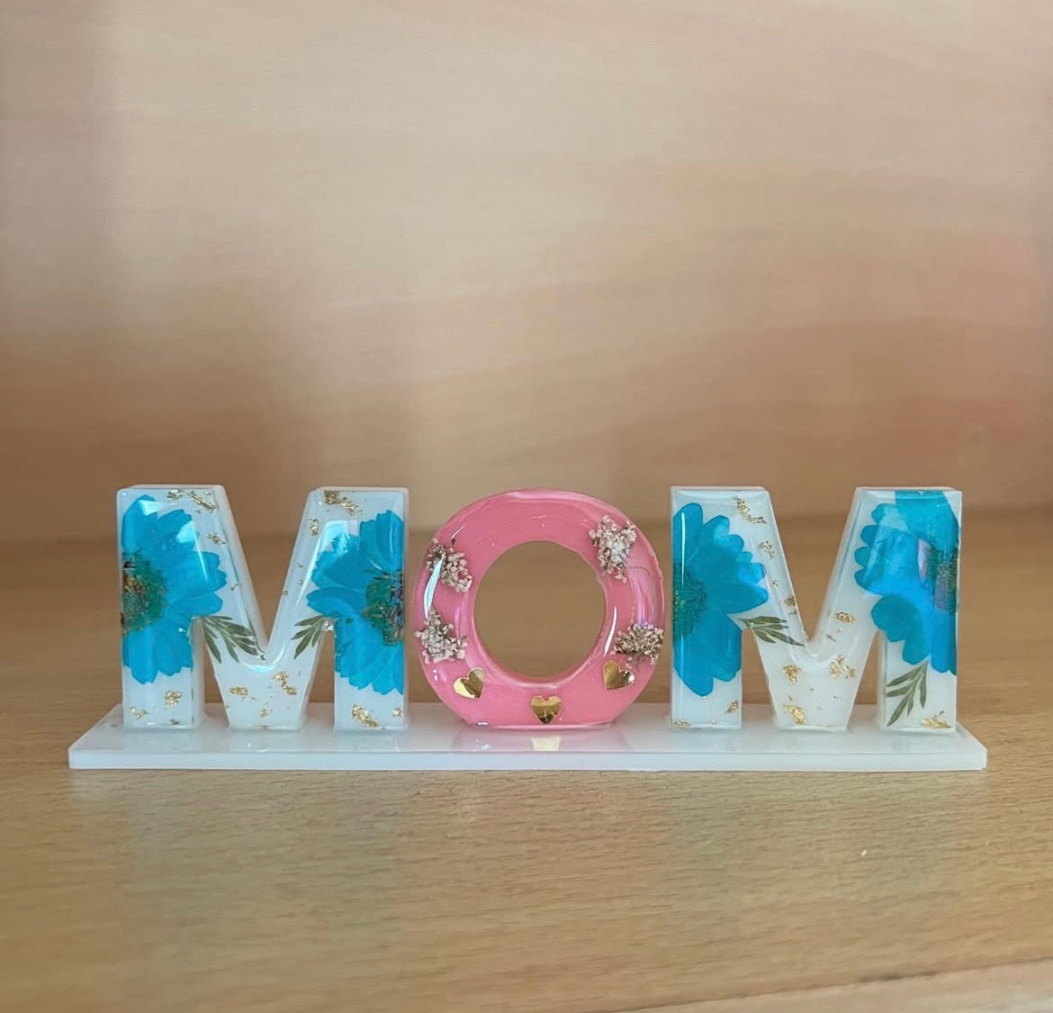 Forever MOM™ | Personalized Resin Letter Stand