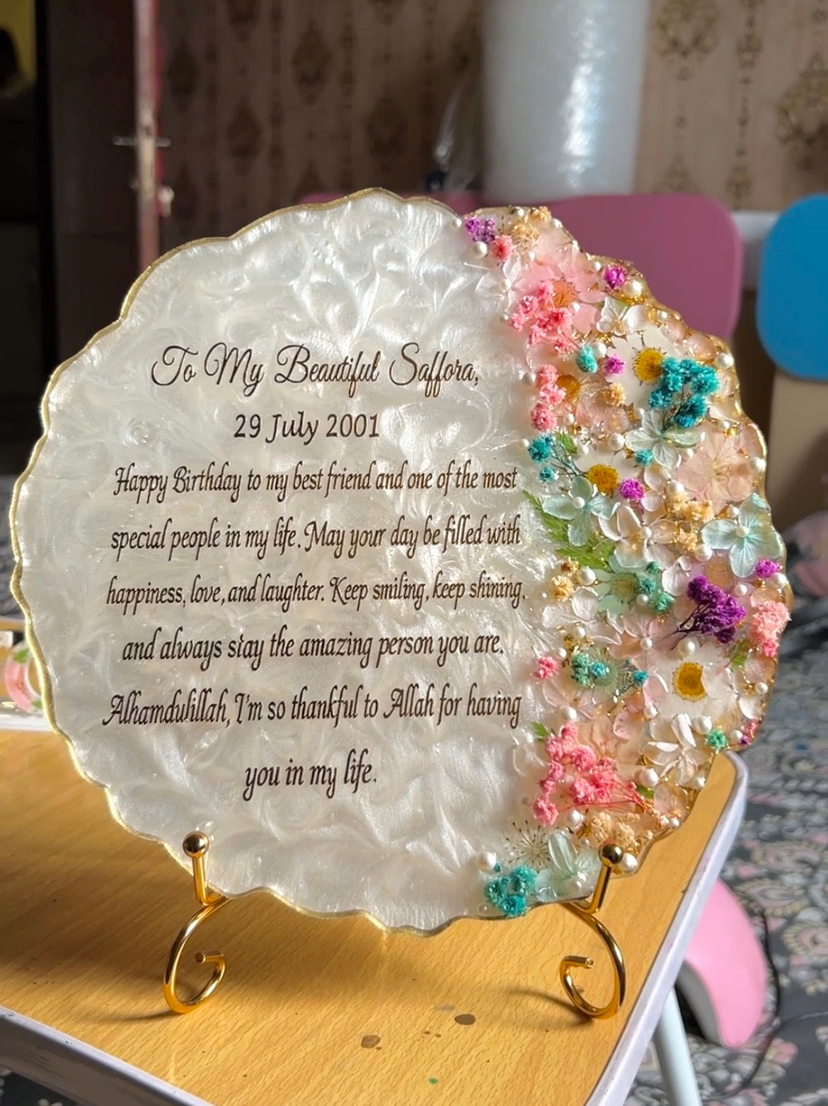 Bloom & Pearl Personalized Floral Resin Plaque