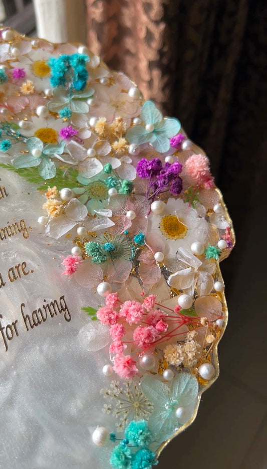 Bloom & Pearl Personalized Floral Resin Plaque